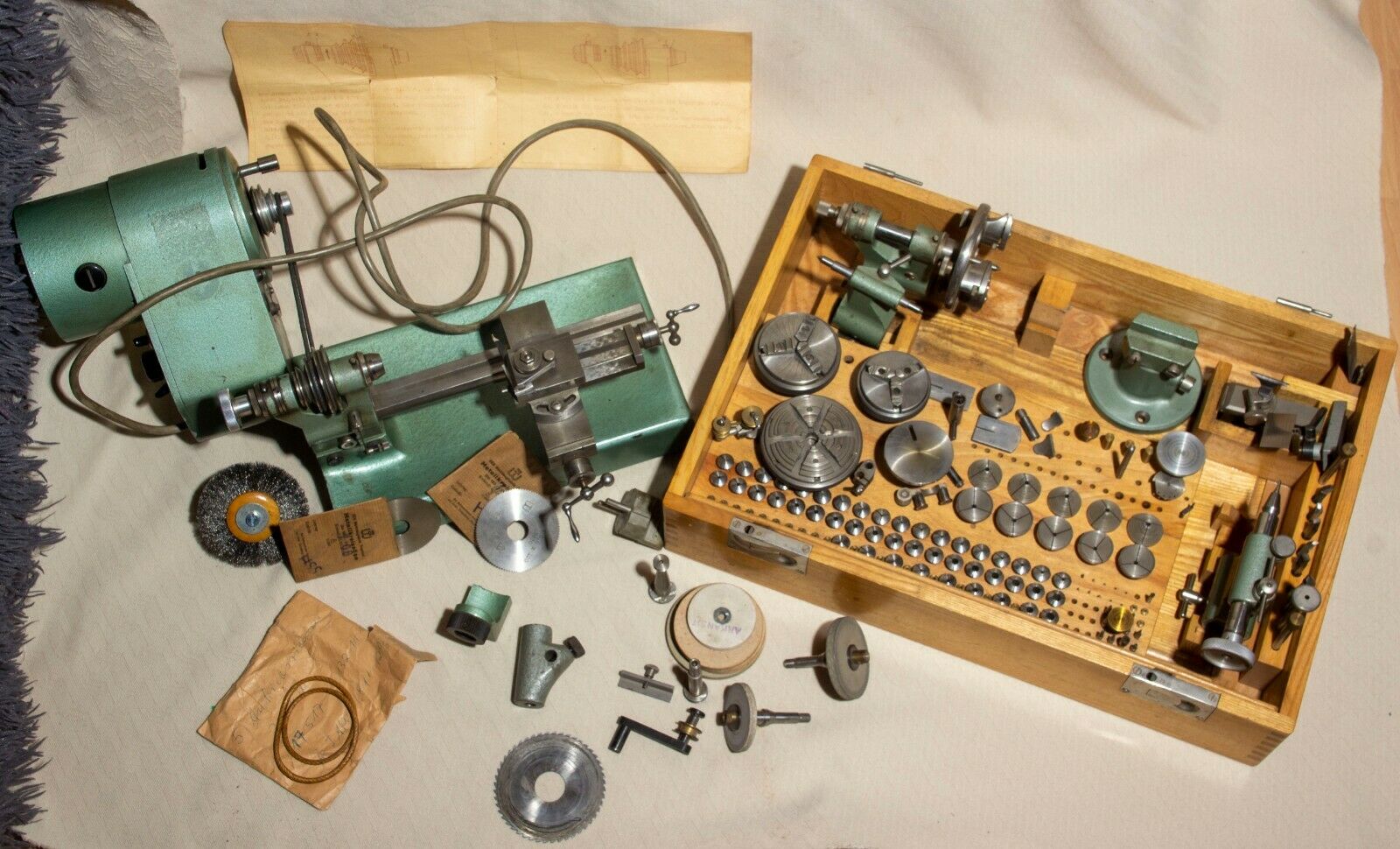 WATCHMAKER LATHE WITH ACCESSORIES